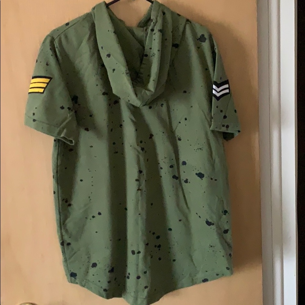 Clothing - Picture 2 of 3